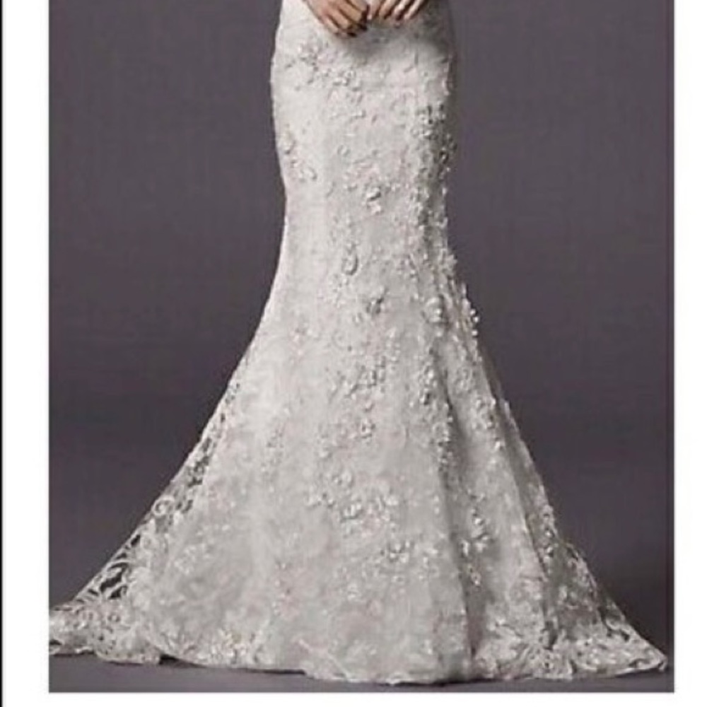 Oleg Cassini Subtle Pink 3D Flowers - Picture 2 of 10